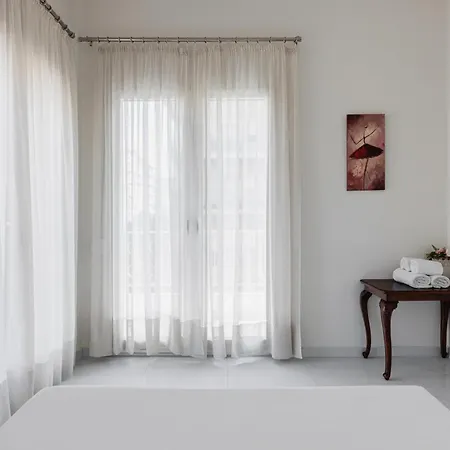 Apartment Blanc, 2bd In Center Thessaloniki